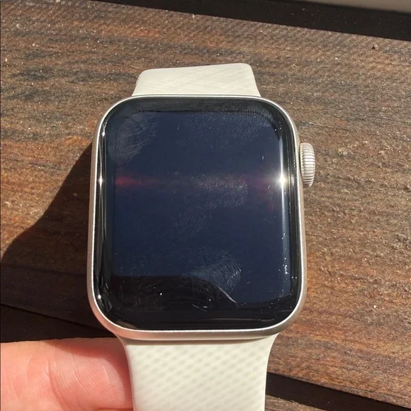 Apple Watch SE (2nd gen) - Picture 6 of 6